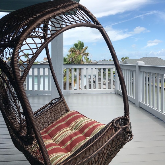 Meet your Posher, Andrea - Picture 1 of 1